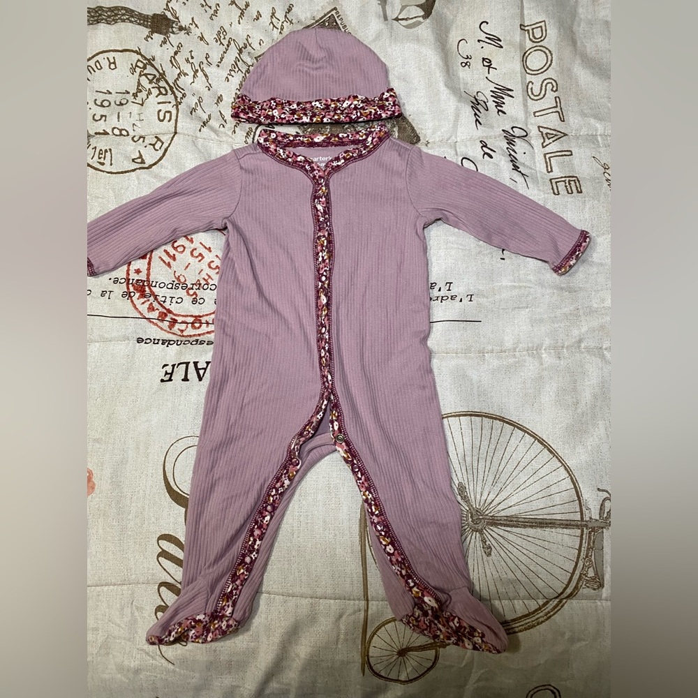 Carters onesie - Picture 2 of 3
